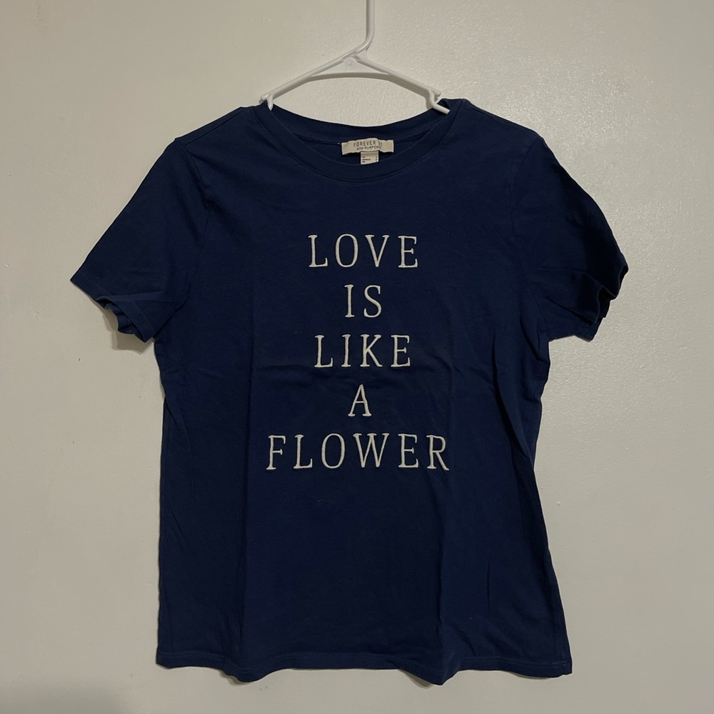 Forever 21 Womens Tshirt size Small